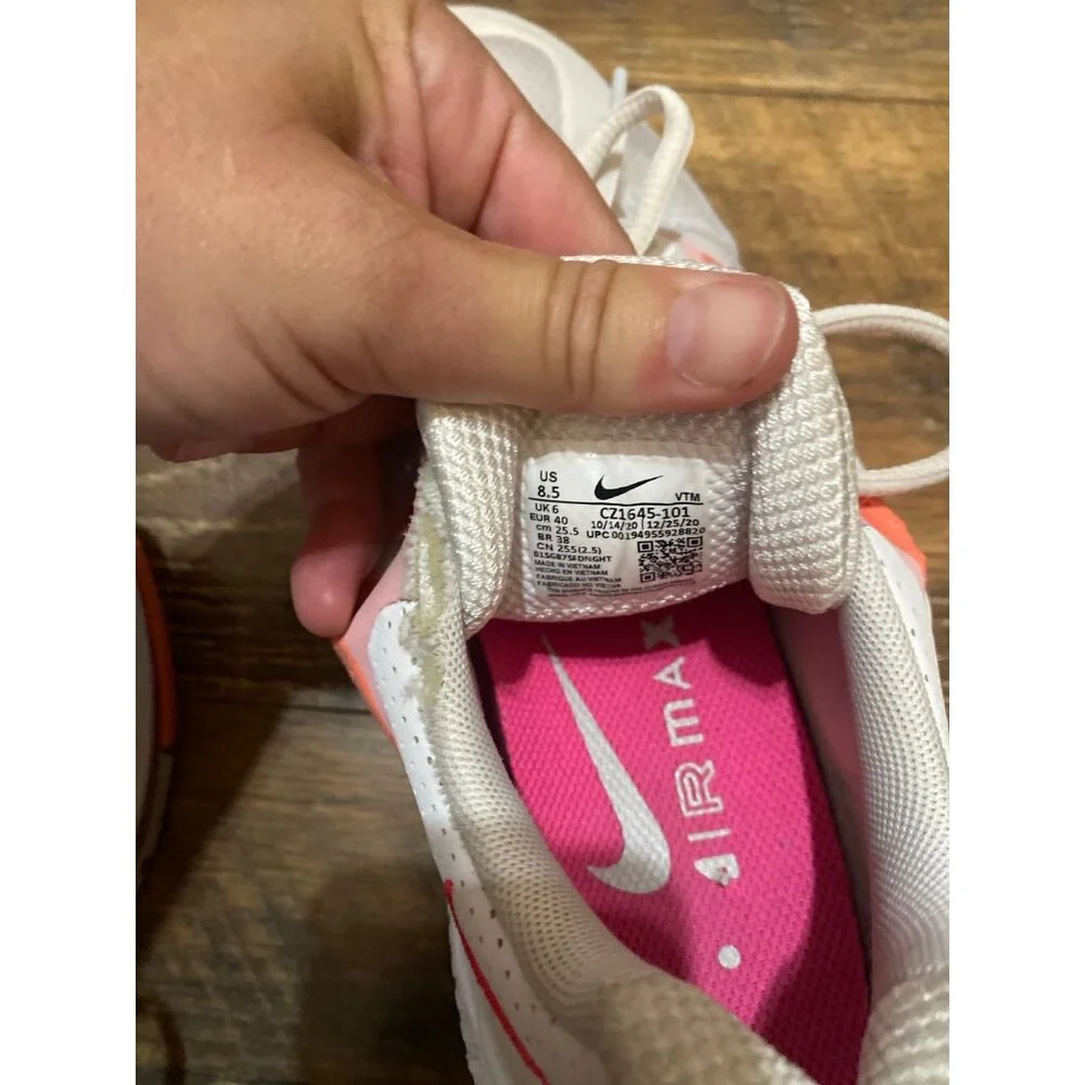 Nike Air Max Genome White Sunrise size 8.5‎ Women’s